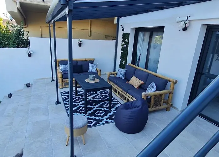 Sejournez A 3 Min Des Remparts Confort Et Accessibilite Apartman